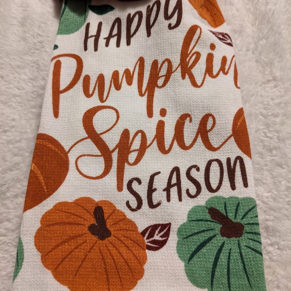 Fall Kitchen Towel Topper - Picture 2 of 5